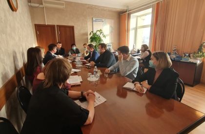 Депутаты Молодежного парламента совместно с депутатами Заксобрания обсудили поправки в закон о молодежной политике